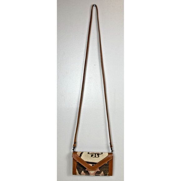 Artemis Design Co Sumak Kilim Wallet Purse Crossbody w/ Removable Shoulder Strap - Picture 3 of 15